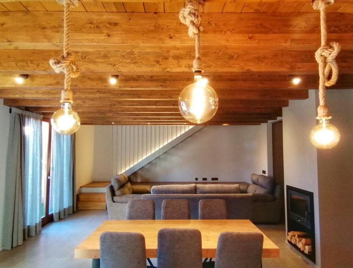 Apartament "Enclau" Turismo Rural Cal Rialla 利维亚 外观 照片