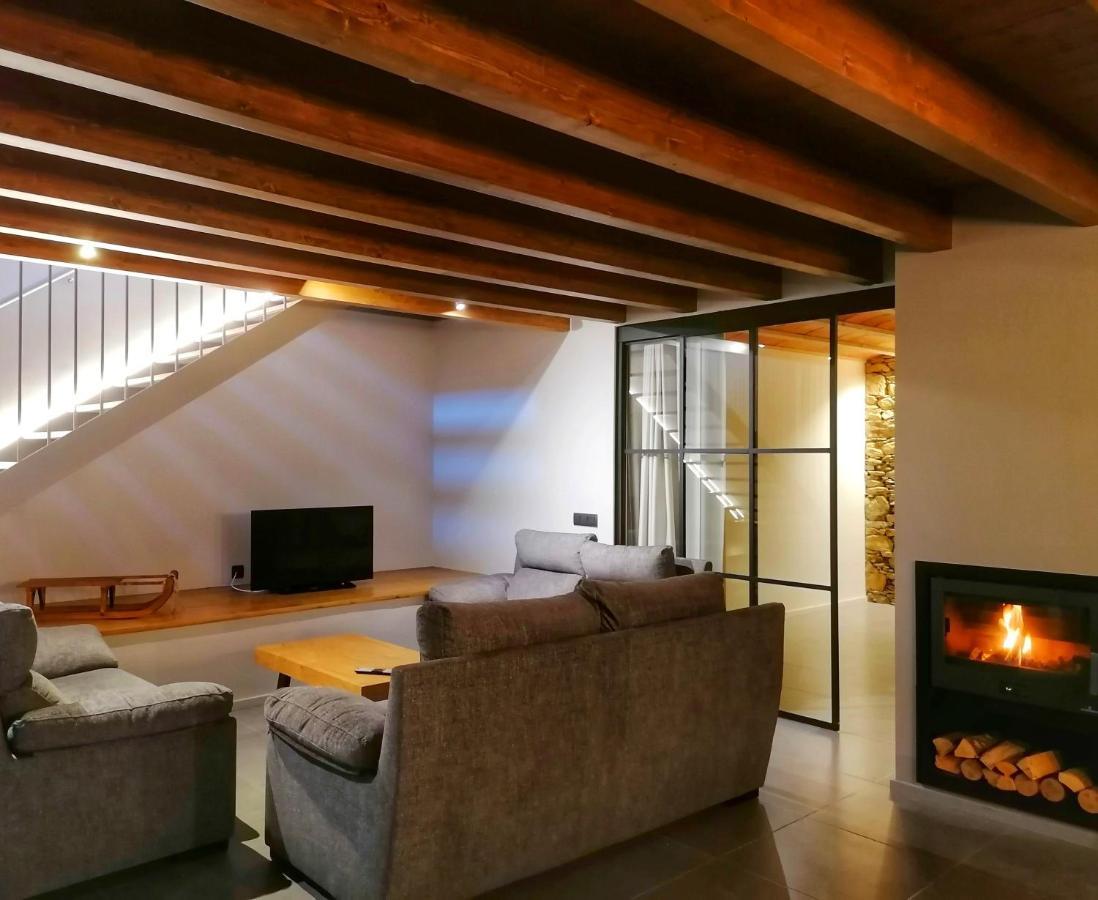 Apartament "Enclau" Turismo Rural Cal Rialla 利维亚 外观 照片