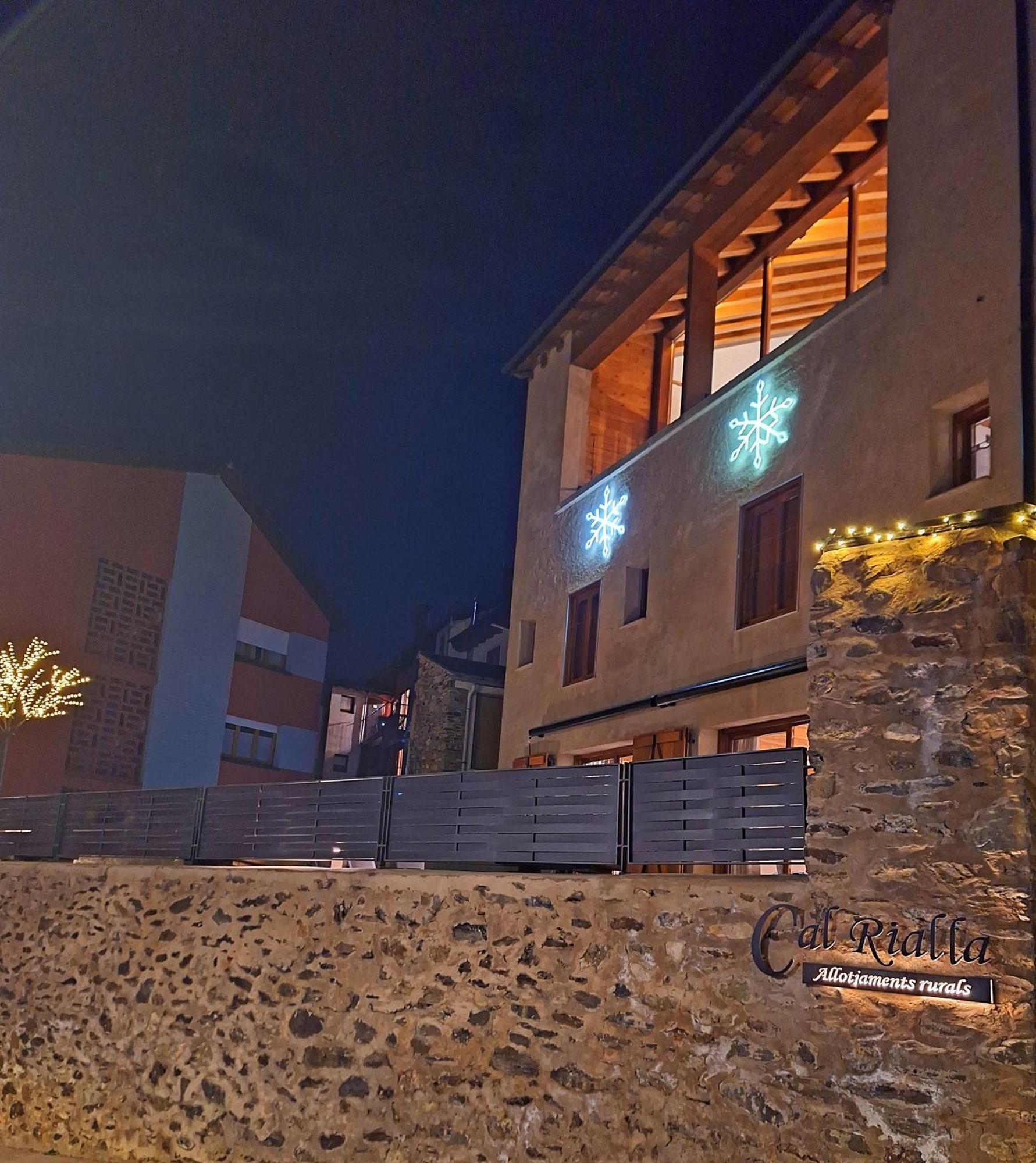 Apartament "Enclau" Turismo Rural Cal Rialla 利维亚 外观 照片