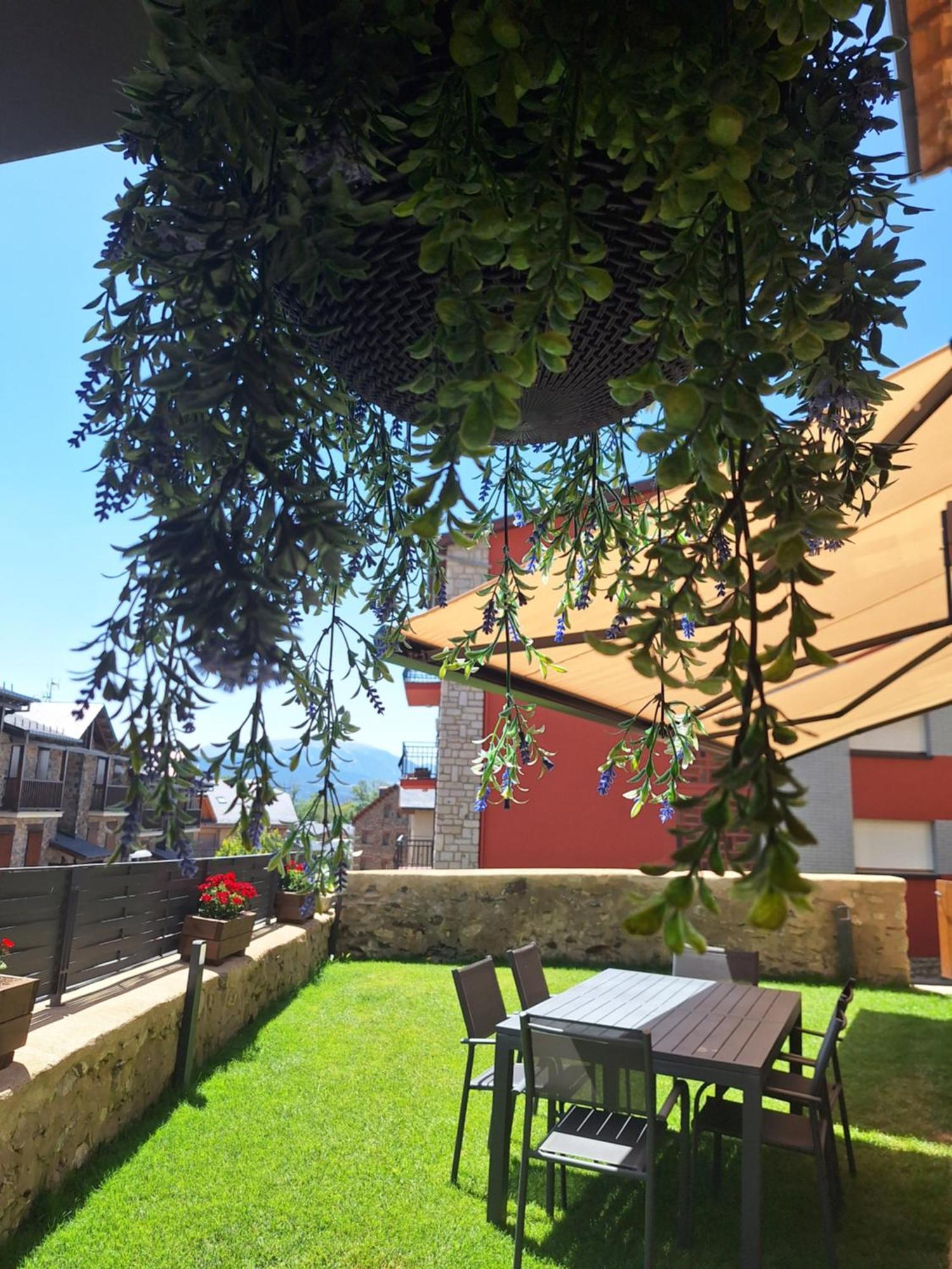 Apartament "Enclau" Turismo Rural Cal Rialla 利维亚 外观 照片